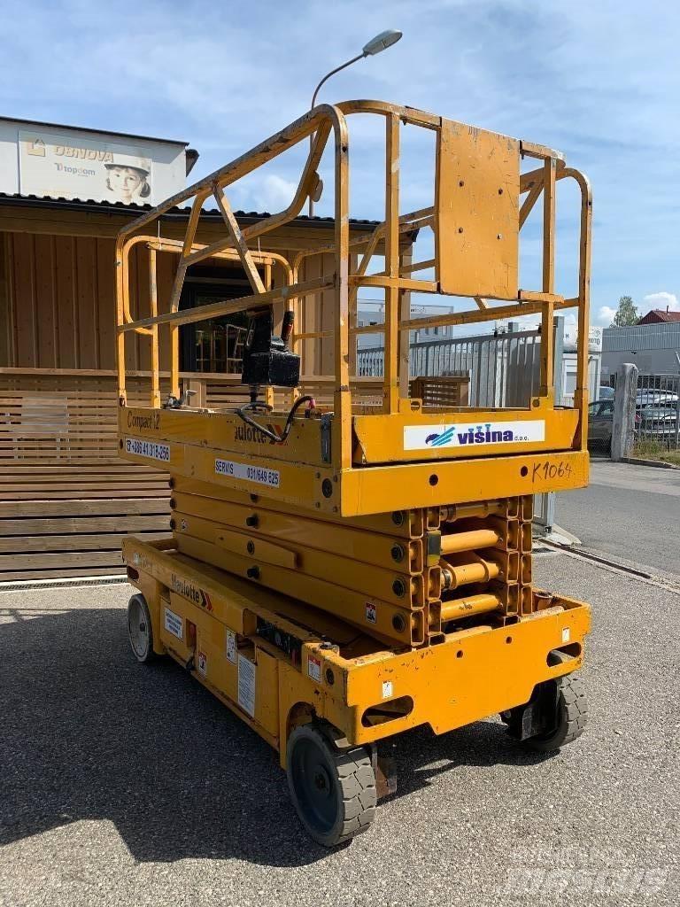 Haulotte Compact 12 Piattaforme a pantografo