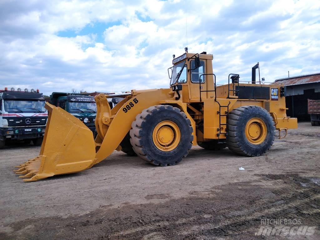 CAT 988 B Pale gommate