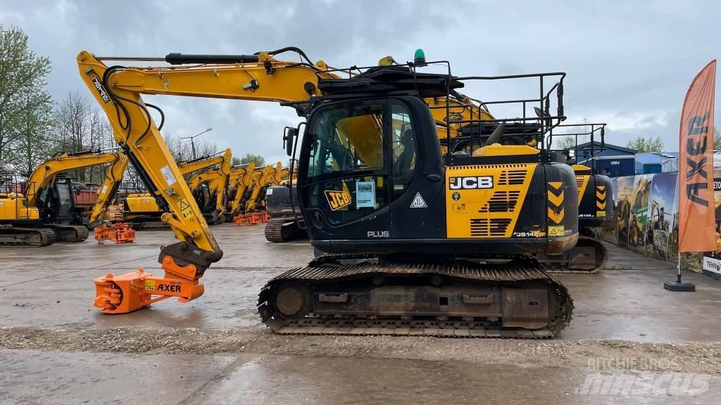 JCB JS 145 LC Escavatori cingolati