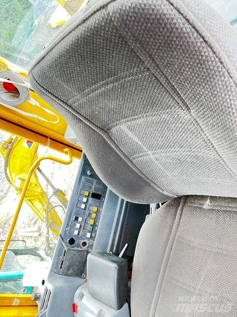 Volvo L 120 E Pale gommate