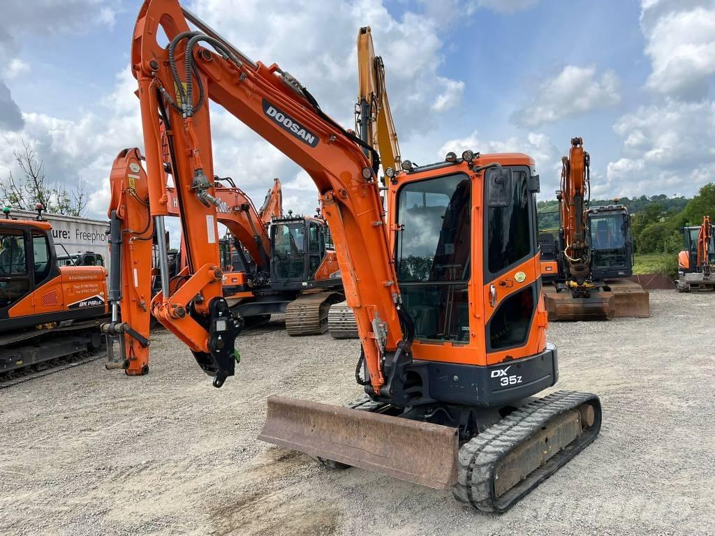 Doosan DX35Z Miniescavatori