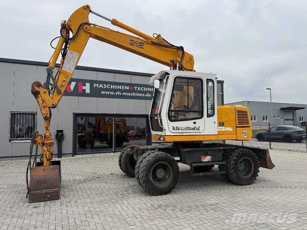 Liebherr A 312 Escavatori gommati