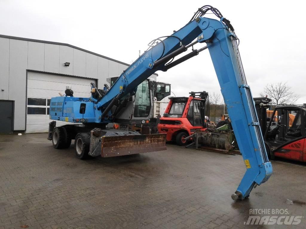 Fuchs MHL 320 Movimentazione rifiuti