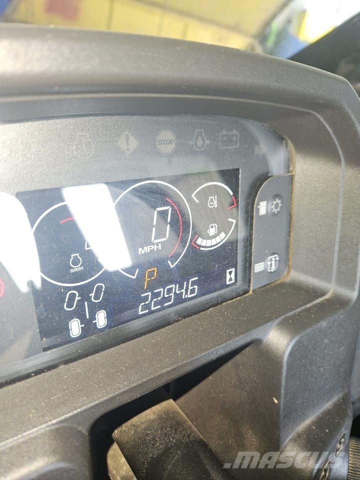 John Deere XUV865M ATV