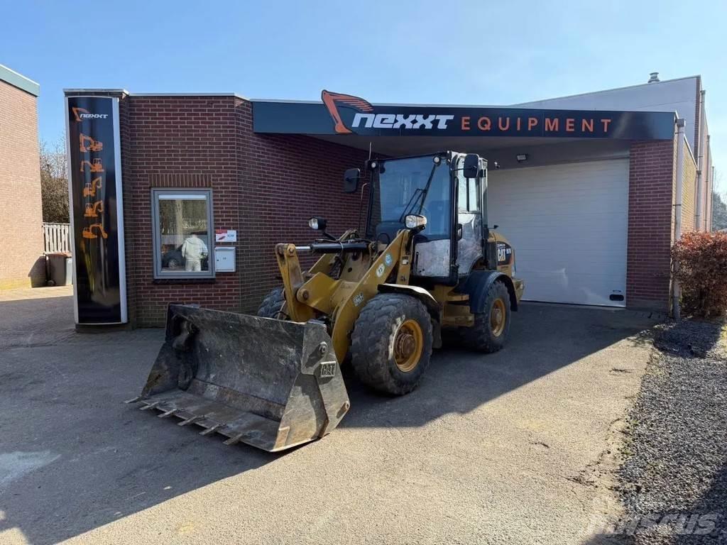 CAT 907M Pale gommate