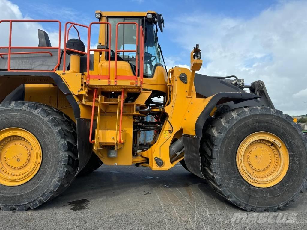 Volvo L 350 H Pale gommate