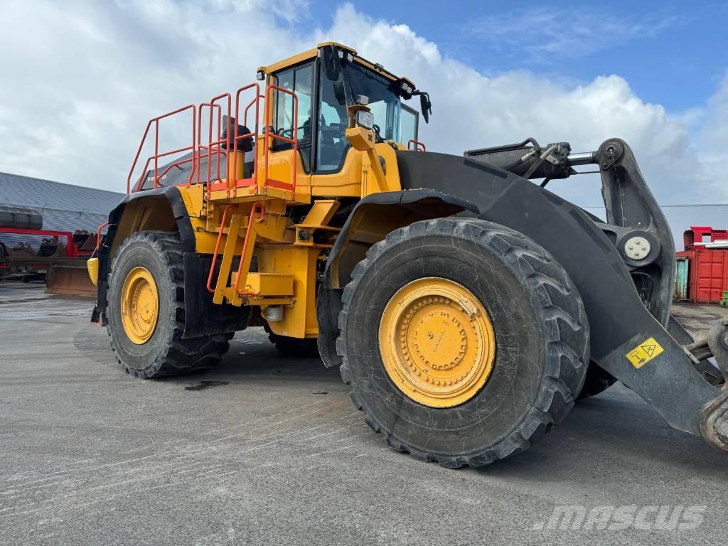 Volvo L 350 H Pale gommate