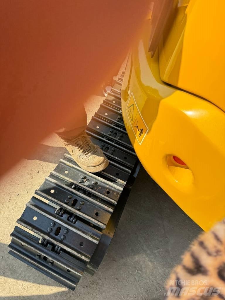 LiuGong LG9035F Escavatori cingolati