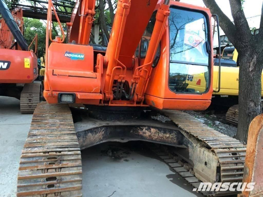 Doosan 220-7 Escavatori cingolati