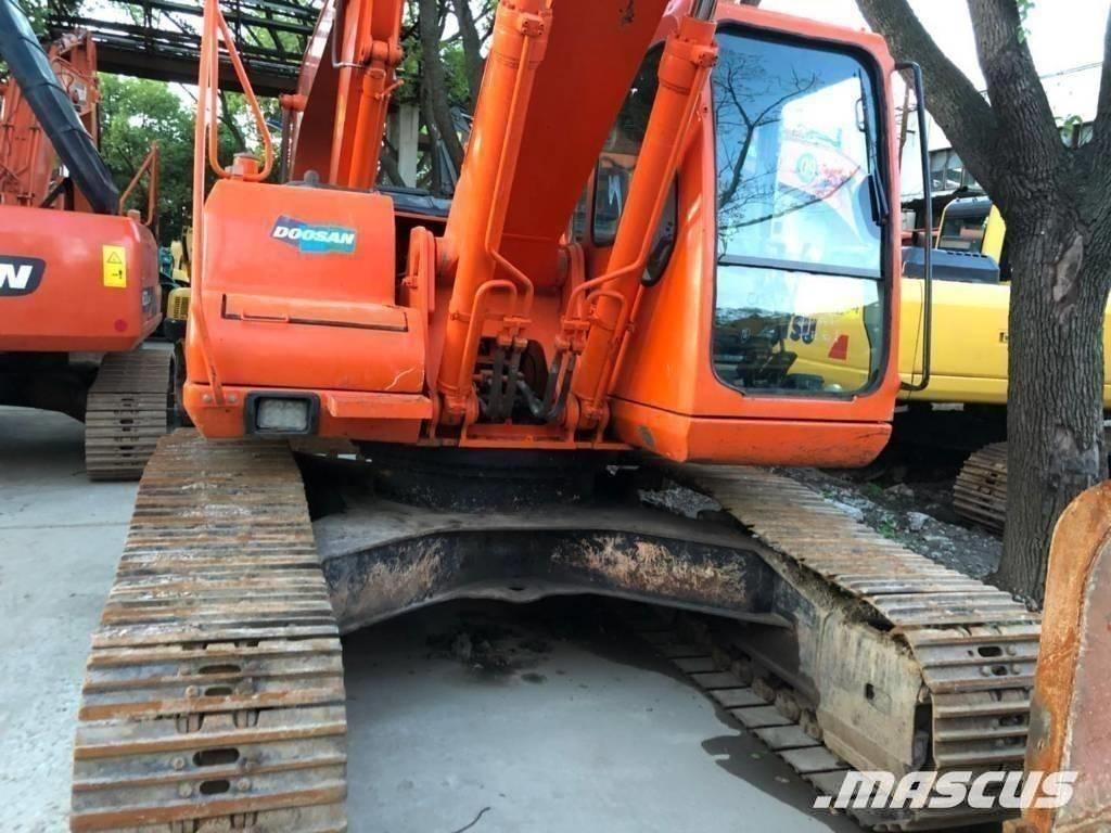 Doosan 220-7 Escavatori cingolati