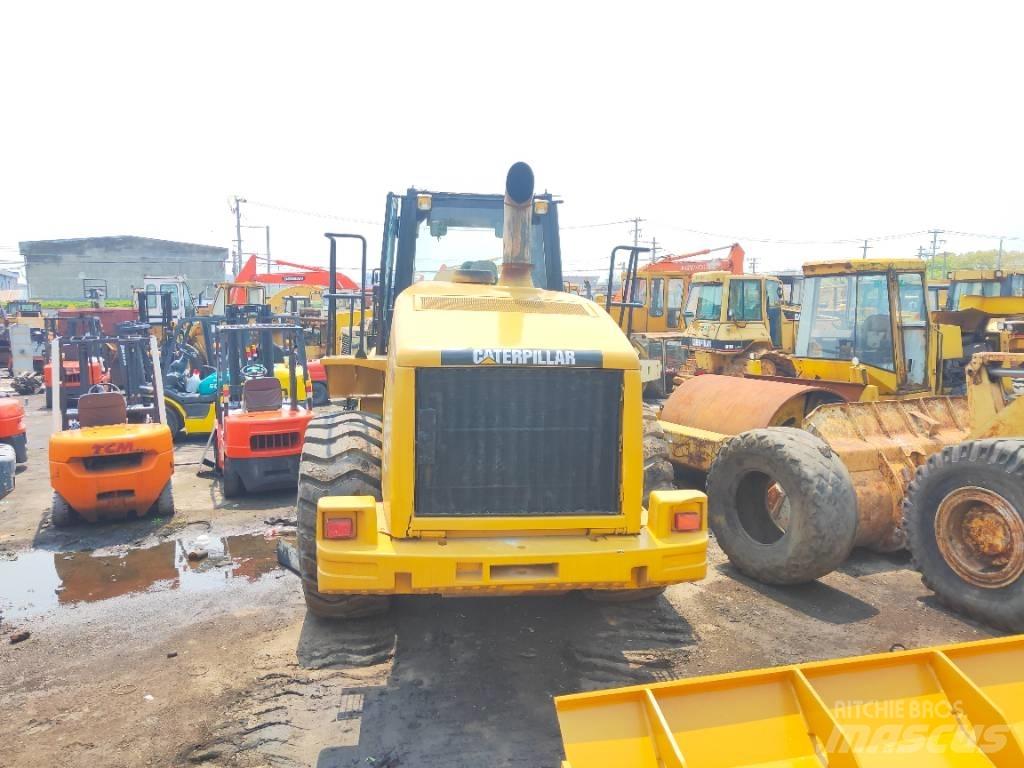 CAT 966 H Pale gommate