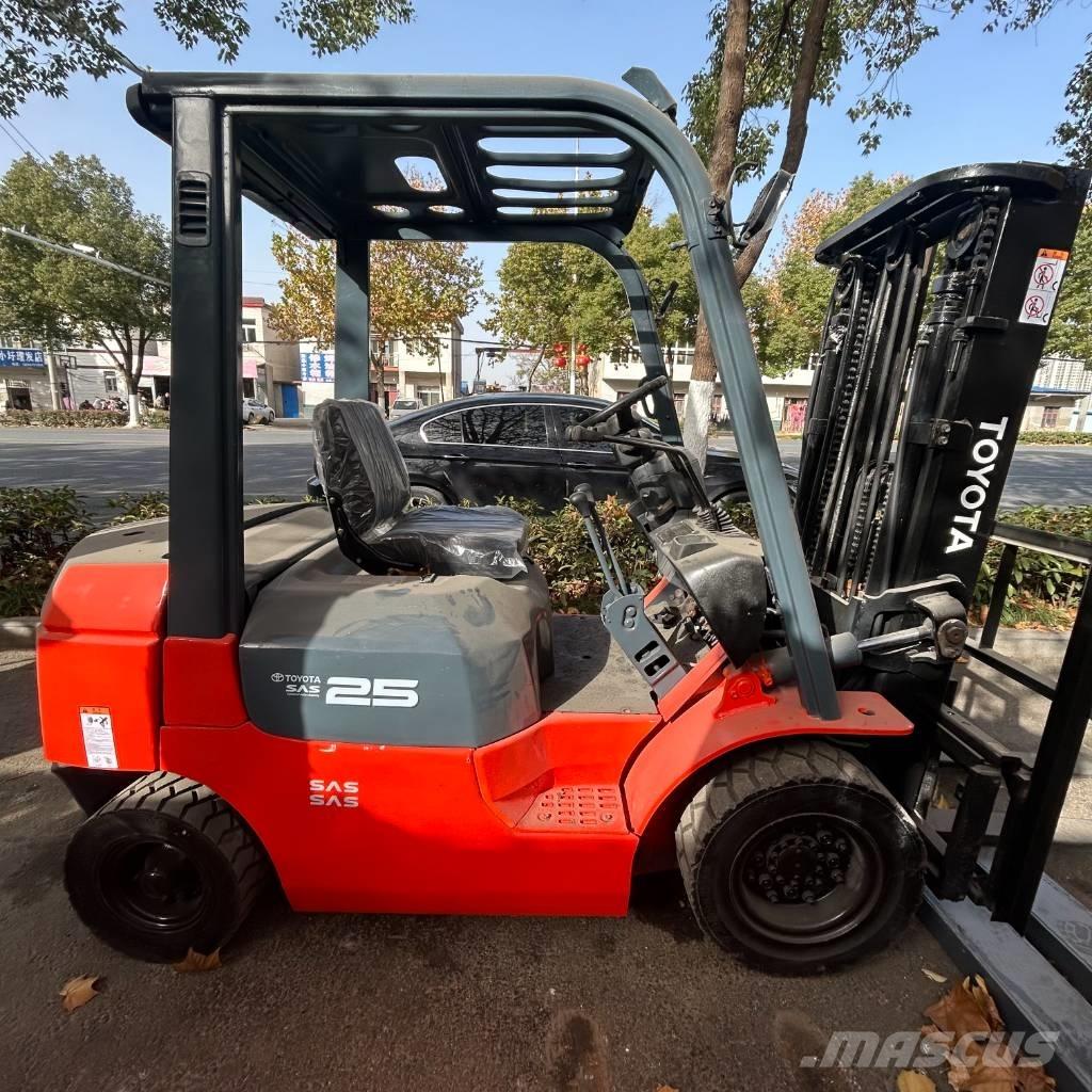 Toyota 2.5t Carrelli elevatori diesel