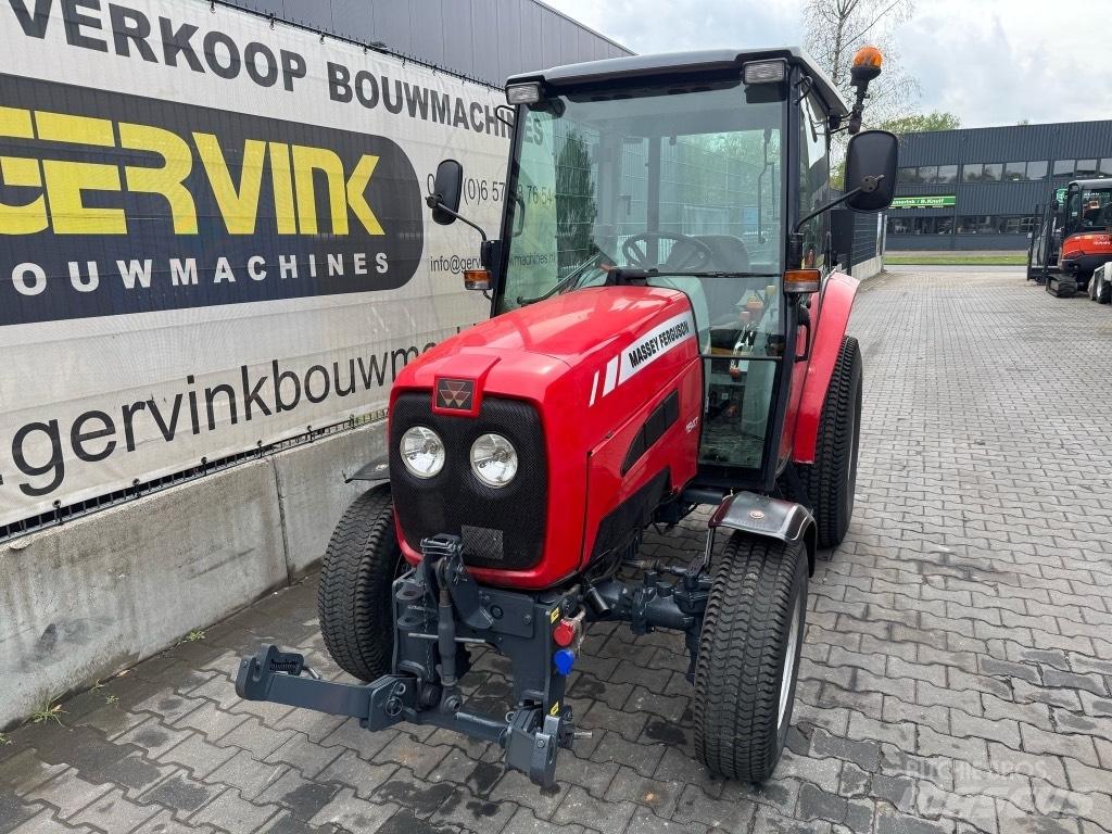 Massey Ferguson 1547 Trattori