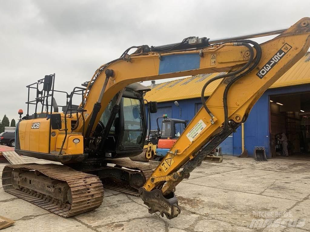 JCB JS130 Escavatori cingolati