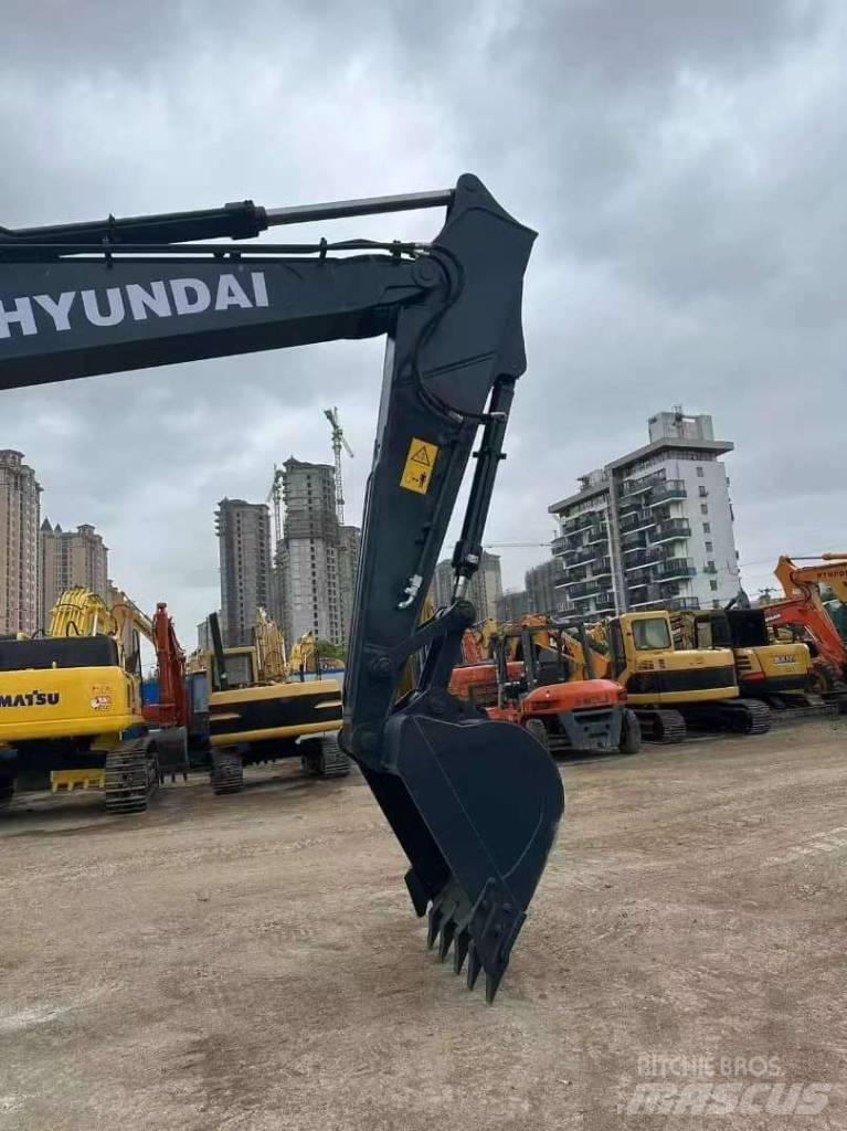 Hyundai 225LC-9T Escavatori cingolati
