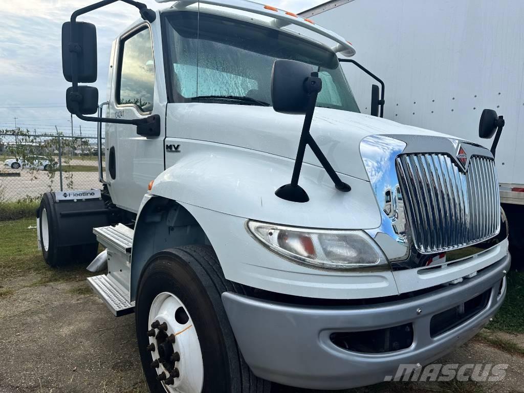 International MV607 Motrici e Trattori Stradali