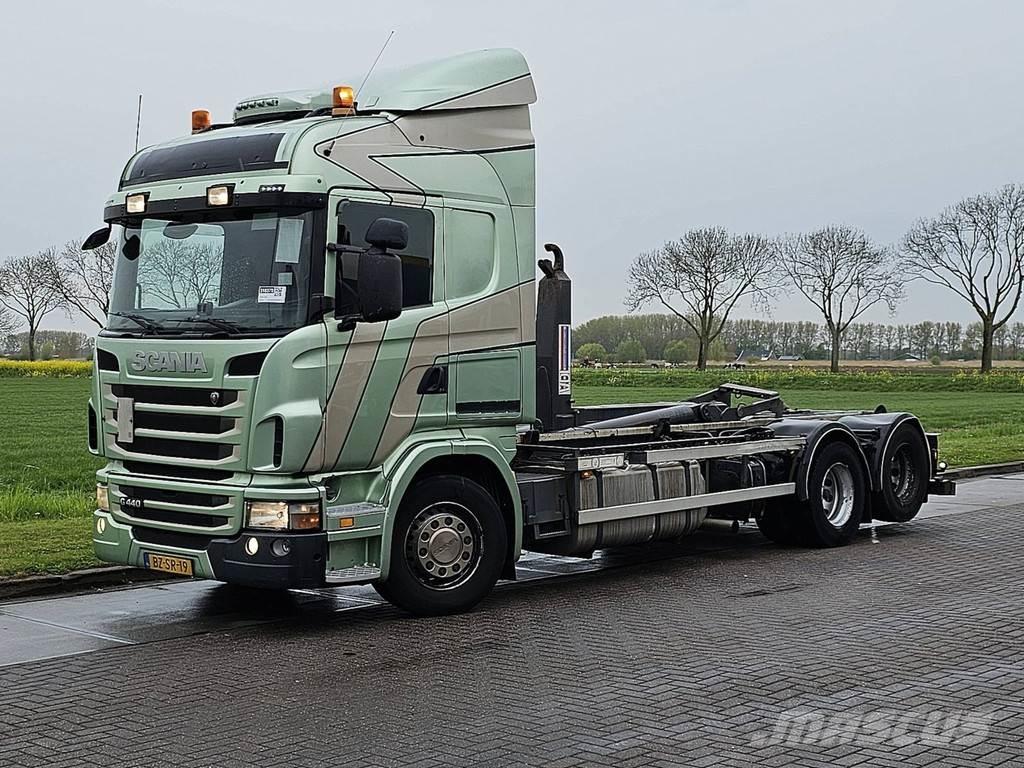 Scania G440 Camion con gancio di sollevamento