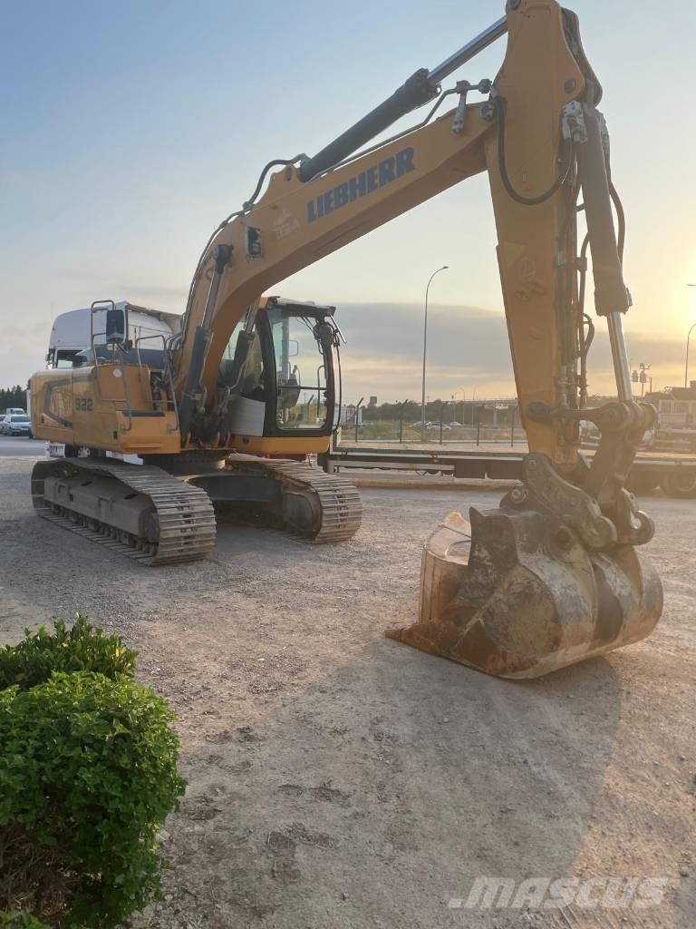 Liebherr R922 NLC Escavatori cingolati