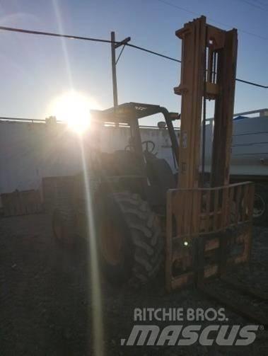 CASE 586H Elevatore per esterni