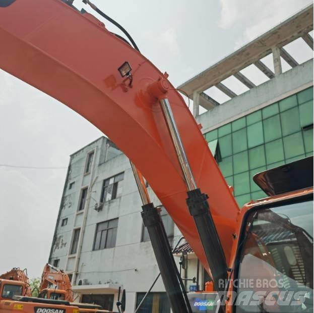 Doosan DX340LC-9C Escavatori cingolati