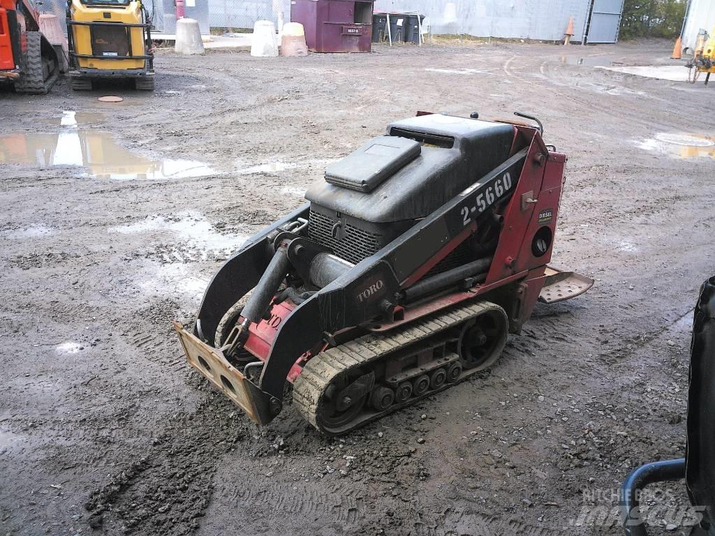 Toro DINGO TX525 Mini Pale Gommate