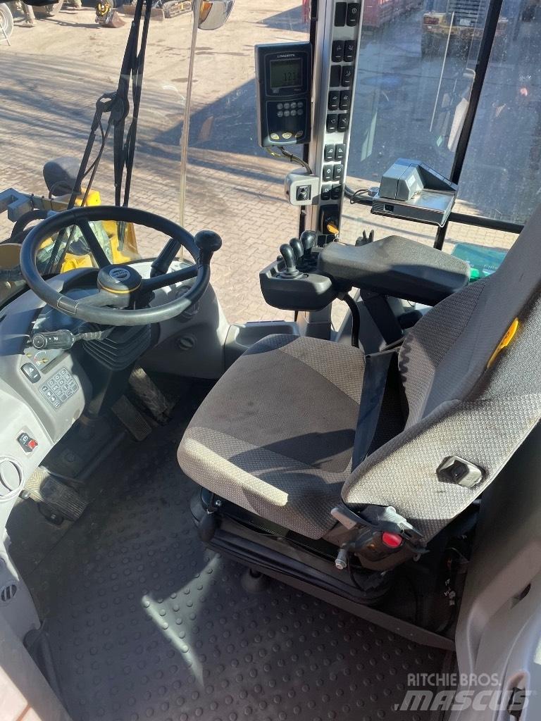 Volvo L150H Pale gommate