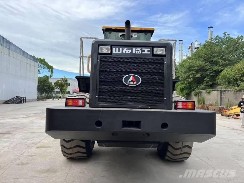 SDLG LG 956 L Pale gommate