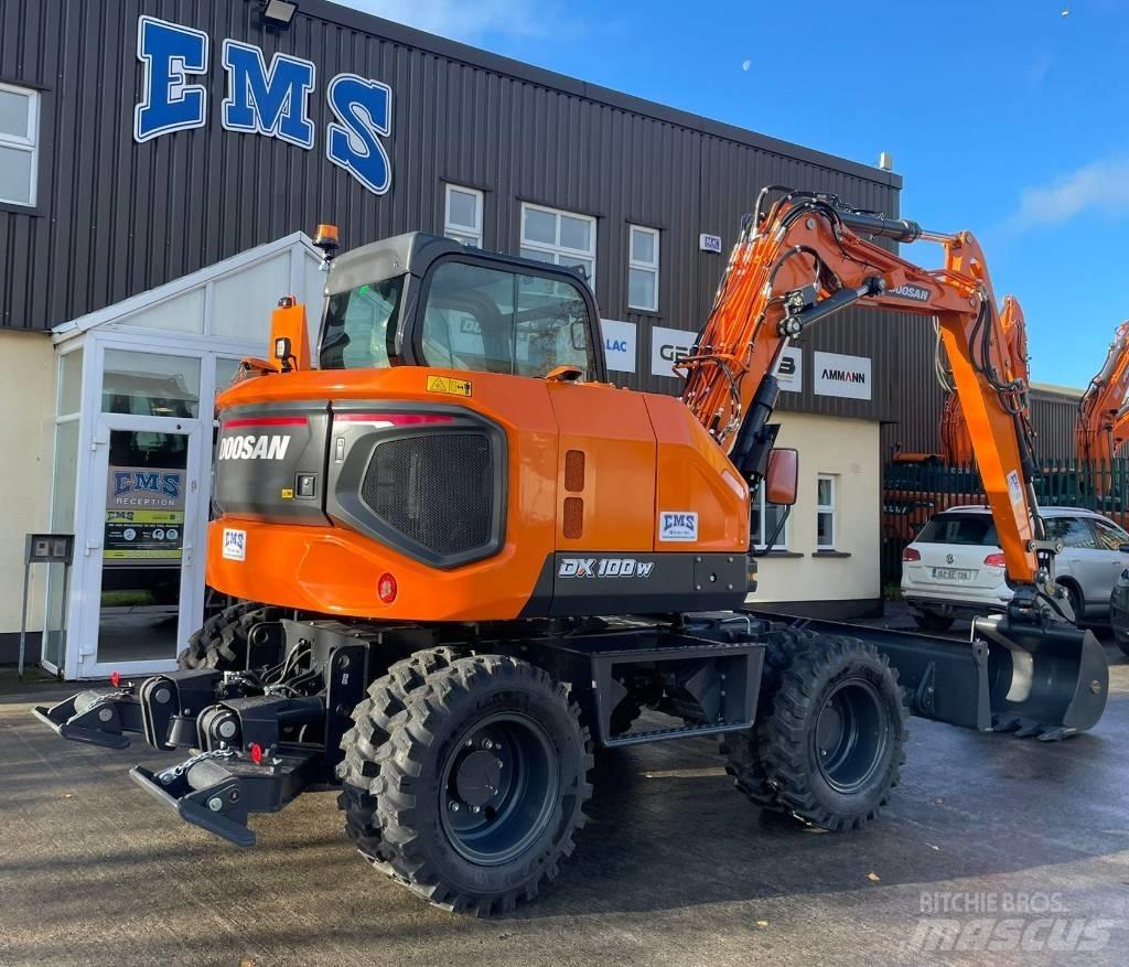 Doosan DX100W-7 Escavatori gommati