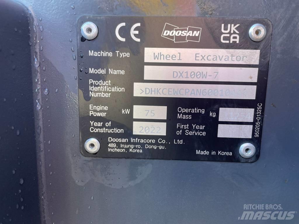 Doosan DX100W-7 Escavatori gommati