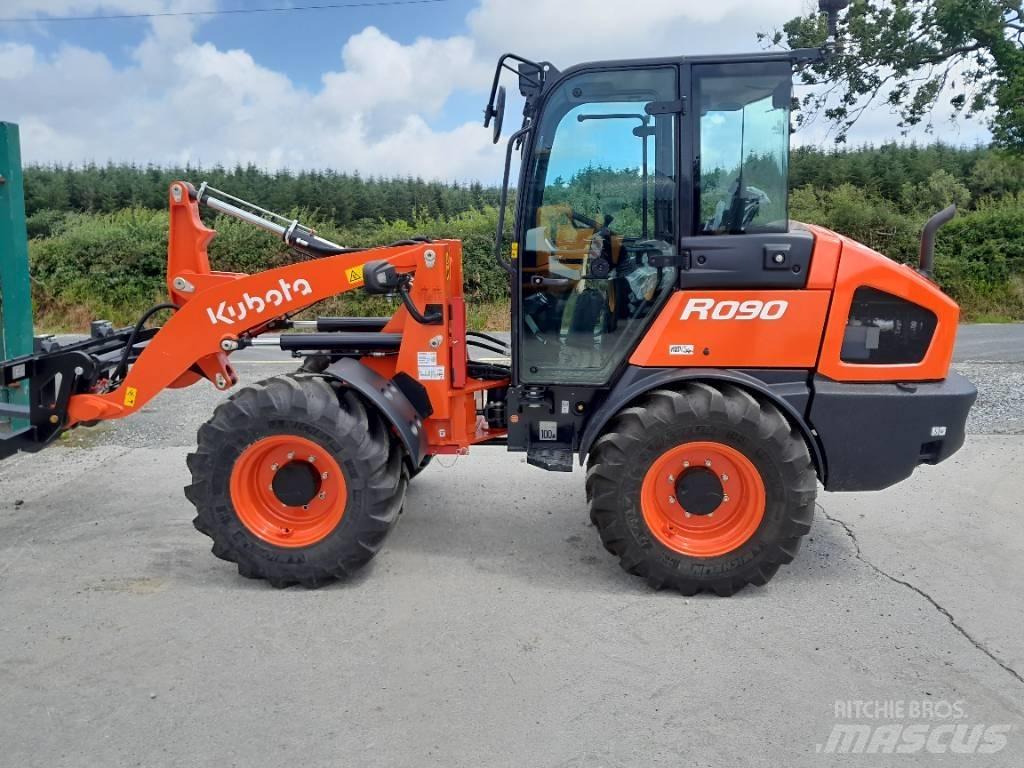 Kubota R 090 Sollevatori telescopici