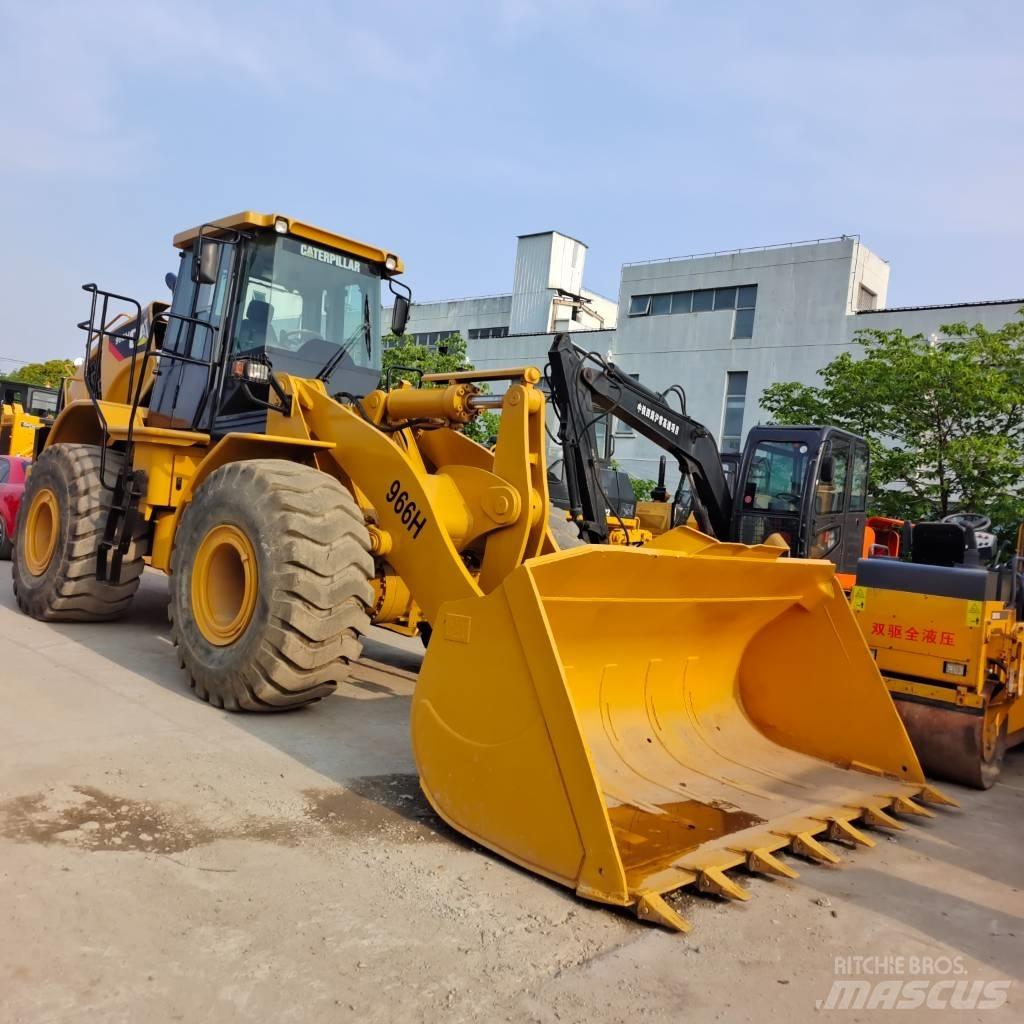 CAT 966 H Pale gommate