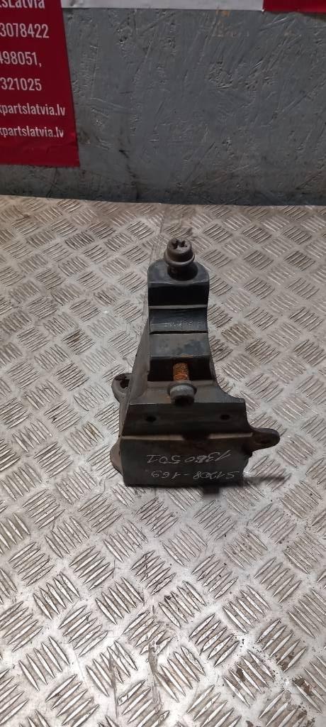 Scania 94 D.    1360501 Cabine e interni
