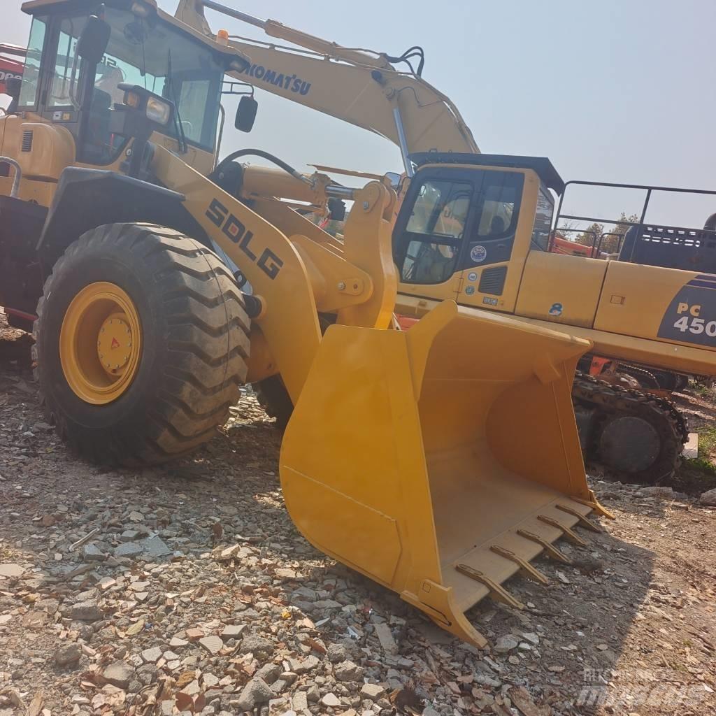 SDLG LG956L Pale gommate