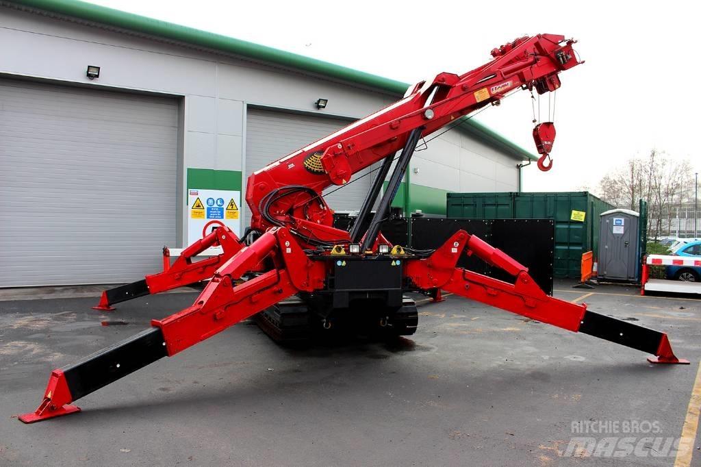 Unic URW-1006 Mini gru