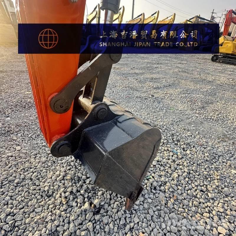 Doosan DX 75 Escavatori medi 7t - 12t