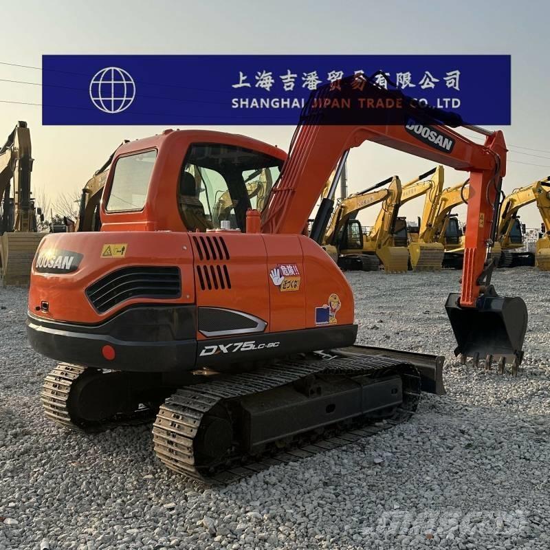 Doosan DX 75 Escavatori medi 7t - 12t