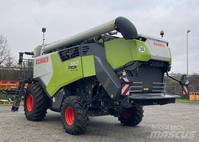 CLAAS TRION 650 Mietitrebbiatrici