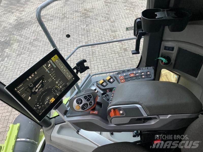 CLAAS TRION 650 Mietitrebbiatrici