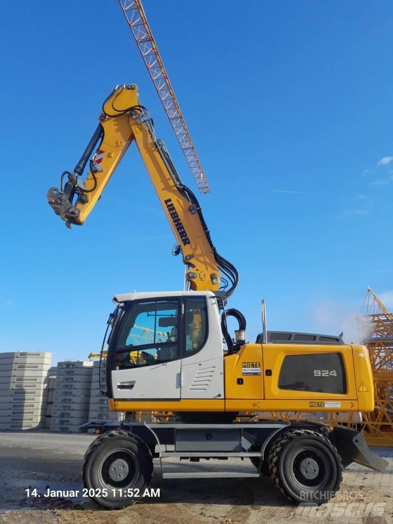Liebherr A924 Escavatori gommati