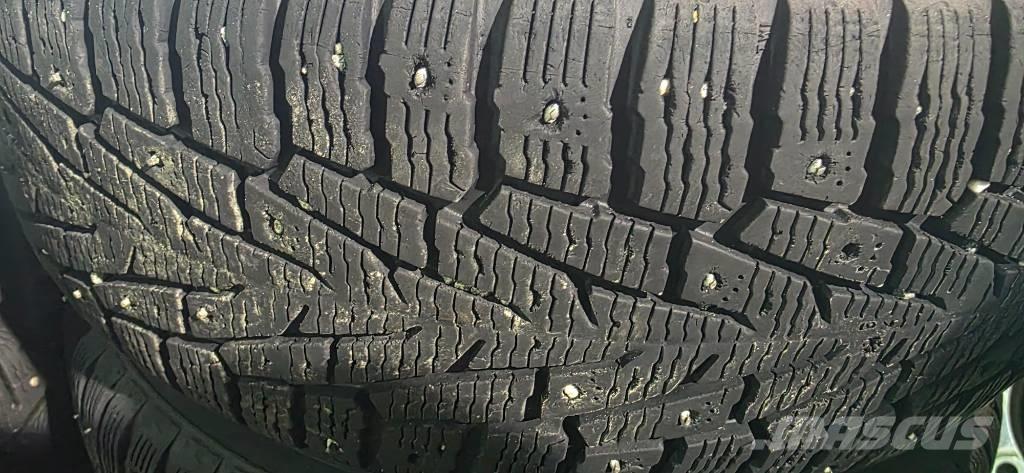 Toyota Hilux Pick up/Fiancata ribaltabile