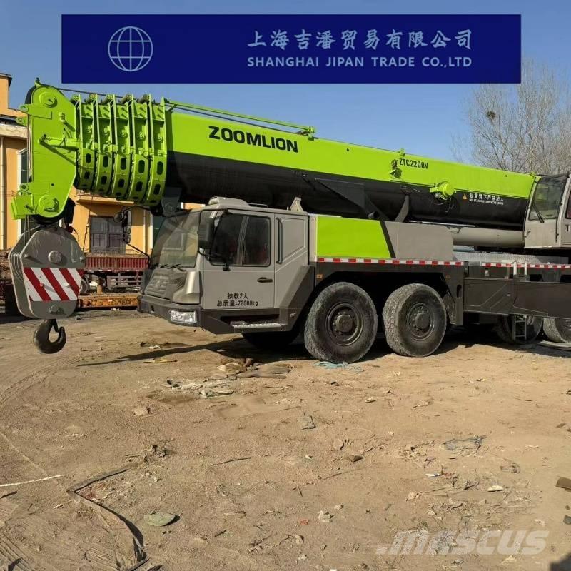 Zoomlion ZTC 2200 V Gru per tutti i terreni