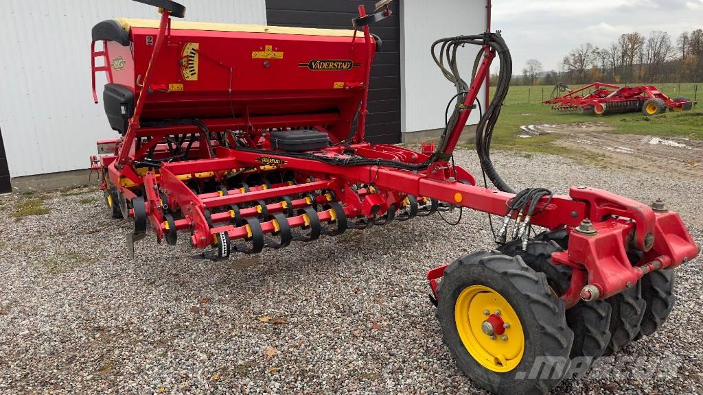 Väderstad Rapid300S Perforatrici