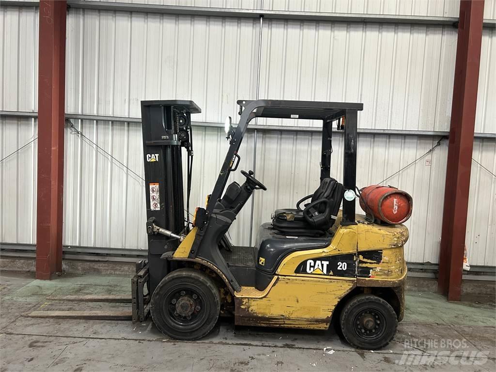 CAT GP25NT Carrelli elevatori GPL