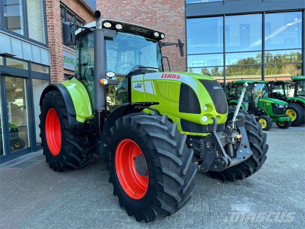CLAAS Arion 640 Trattori