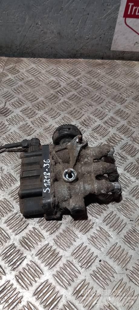 Scania R 440    2084509 Freni