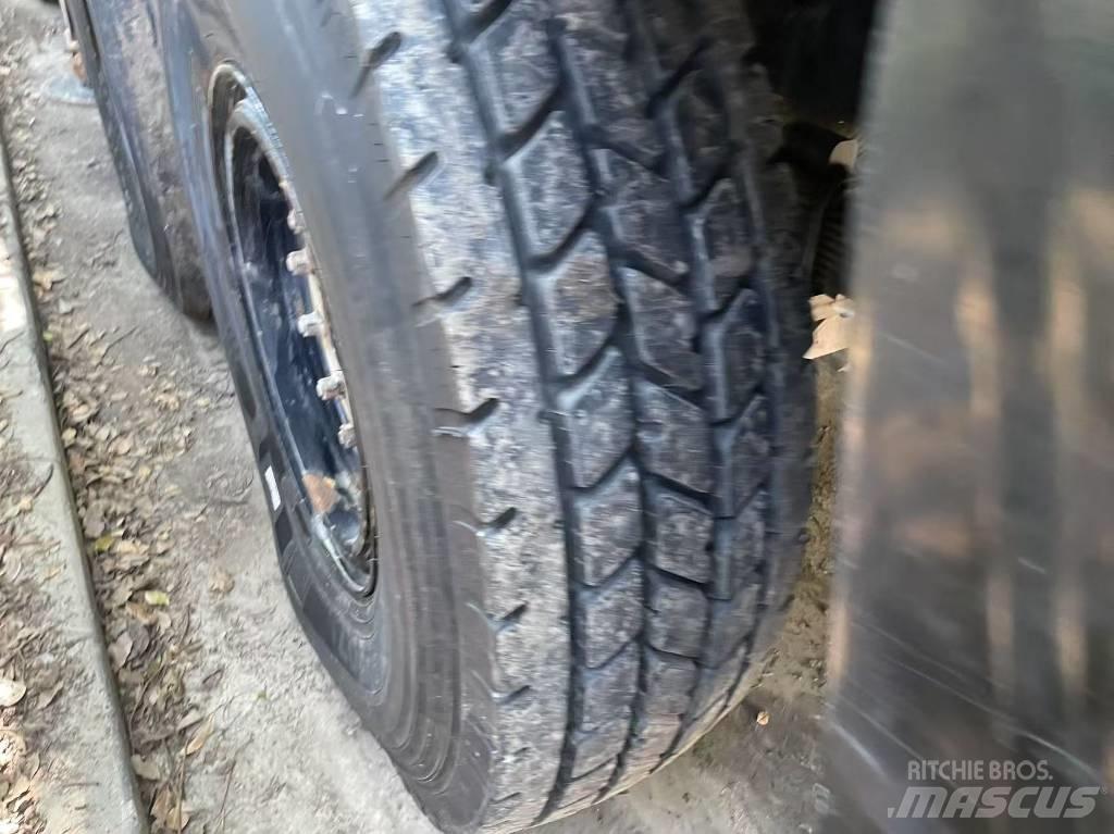 Sany STC 800 T5 Gru per terreni difficili