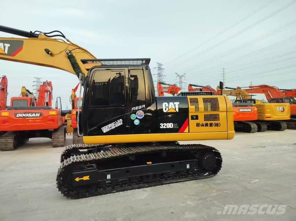 CAT 320D2L Escavatori cingolati