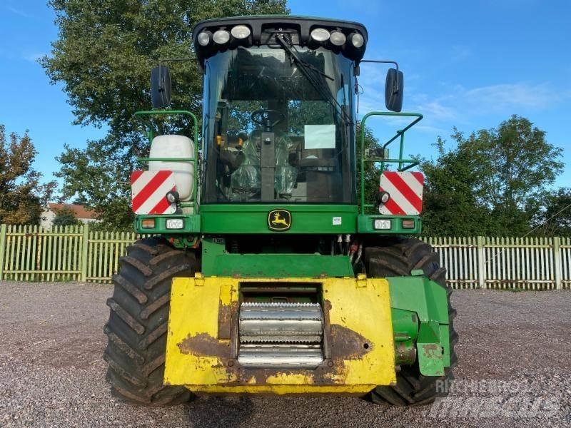 John Deere 7400 Trince semoventi