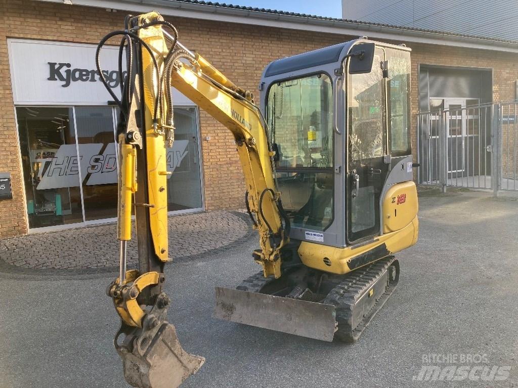 New Holland E 18 C Miniescavatori