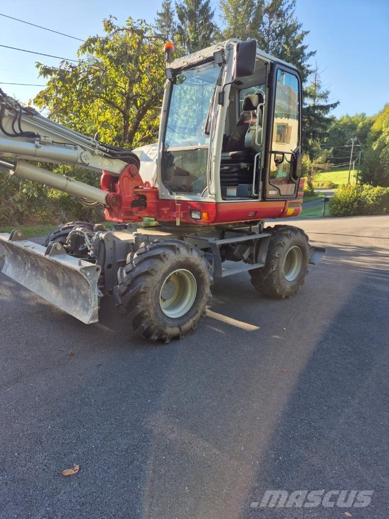 Takeuchi TB 295 W Escavatori gommati